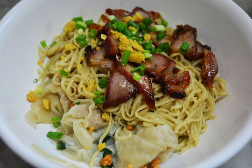 Ba Mee (Thai Wonton Noodles)