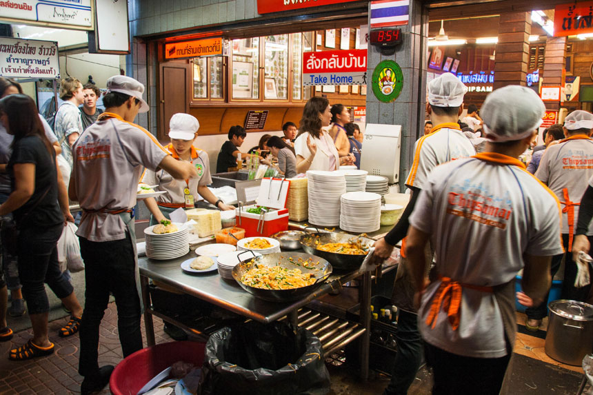 10 Best Thai Restaurants to Eat like a Local in Bangkok Travelvui