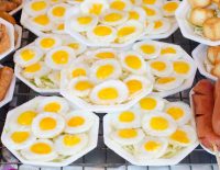 fried-quail-eggs-bangkok