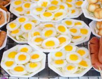 fried-quail-eggs-bangkok