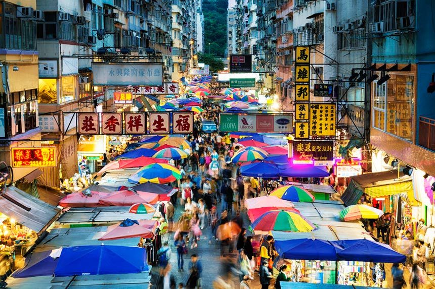 5 Best Street Markets in Hong Kong: Clothes, Bags, Shoes & More
