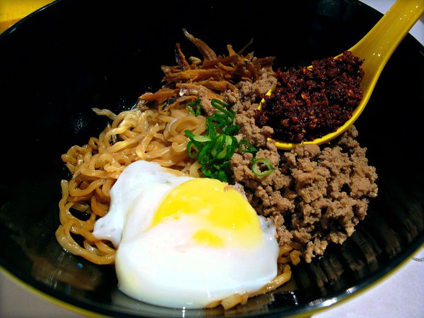 Chilli Pan Mee (Spicy Flat Flour Noodle Dish)