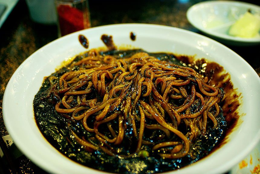 Jajangmyeon (Black bean sauce noodles)