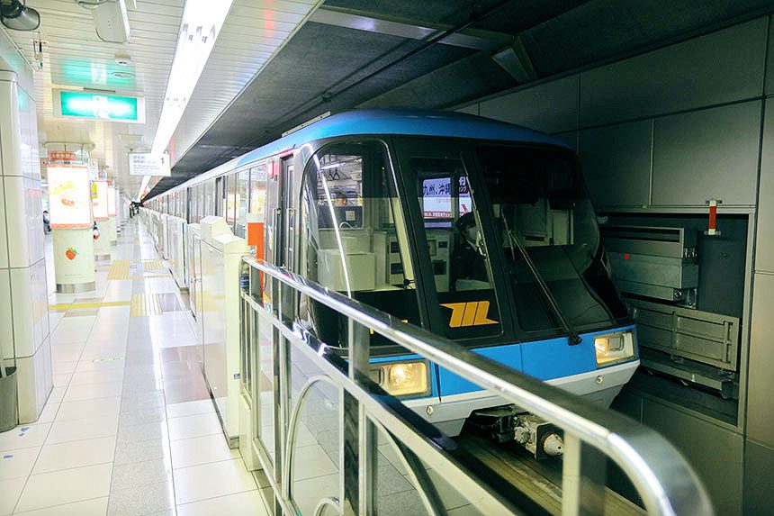 Tokyo Monorail + JR Train