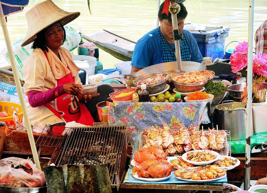 Amphawa Floating Market