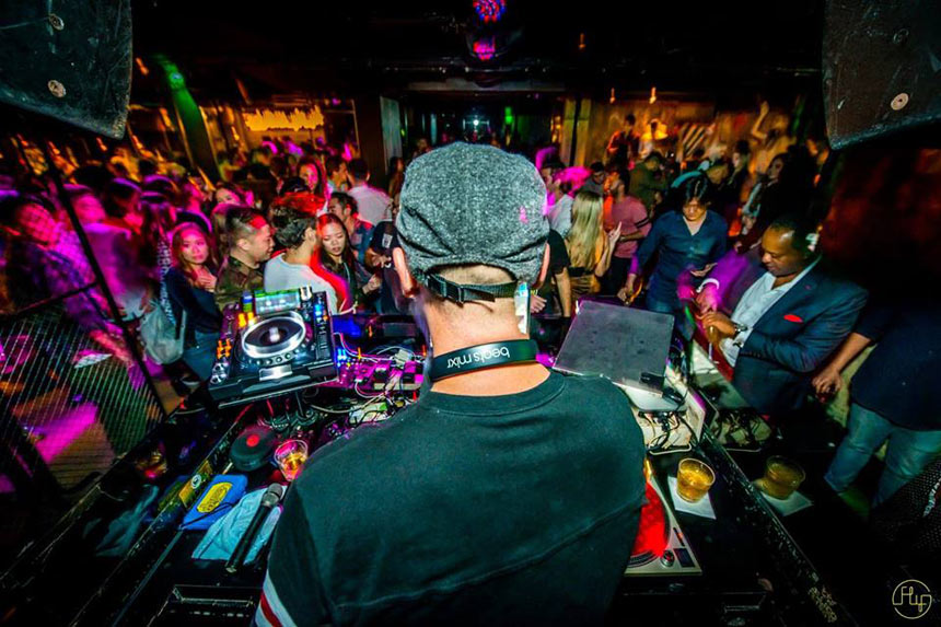 Fly Hong Kong Best Nightclub In Central Travelvui Fly Hong Kong Best Nightclub In Central Travelvui