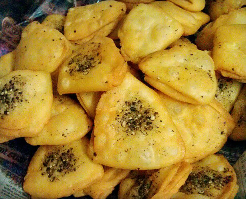 Mathri (Salty Crackers)