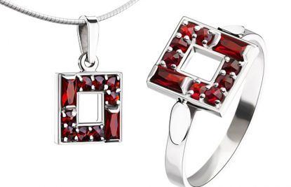 Bohemia-garnet-jewelry-souvenir-prague